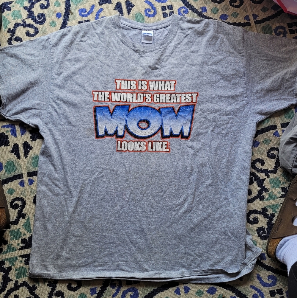 Vintage mom tee